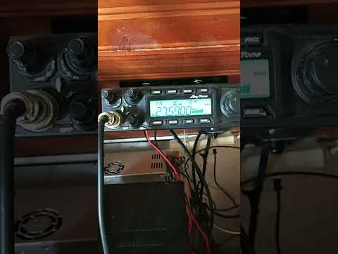 Contactoen FM con San Salvador de Jujuy, Argentina, en banda de 11m.