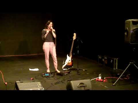 Laura Stavinoha - Empty Space - Live at Y2K17 Loopfest, Santa Cruz