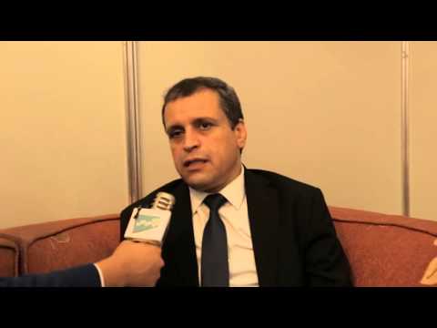 حوار مع د. بشير مصيطفى بالمعرض الدولي للكتاب بالجزائر 2015