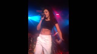 Tinashe performs Ecstasy in Birmingham. 3rd March 2015