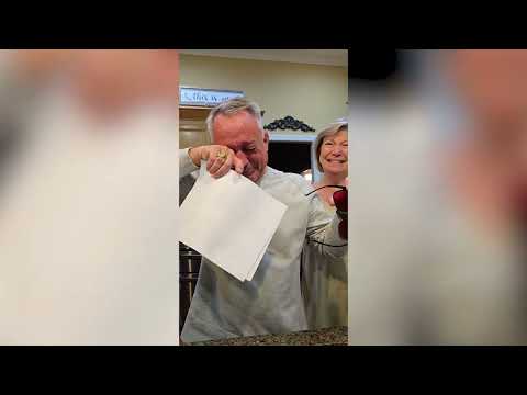 Dad Breaks Down in Tears When he Sees Color for First Time