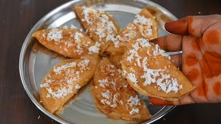 இந்த  ஸ்வீட் சாப்பிட நீங்க ஆந்திராவுக்கு தான் போக வேண்டும் ! Easy Sweet Poori Recipe.