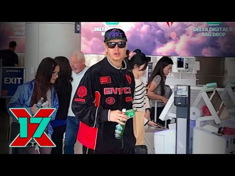 Julian Casablancas Rejects Airport Autograph Seekers, Labeling Them "Stalkers"