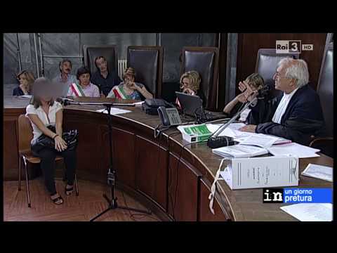 Giudice difende testimone da ingiurie dell'imputato