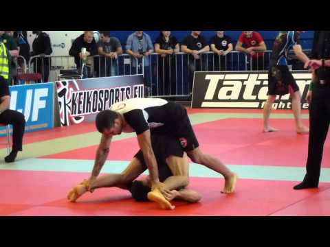 Italo Lins vs Max Campos - FINAL - IBJJF London Open No-Gi 2014 - Black Adult - Light