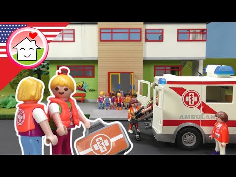 Playmobil English - Lunchtime with the Medical Cadets - The Hauser Family