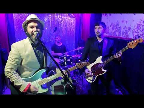 Egyptian Romance -  Acuario Cosmico - am Keule Bar