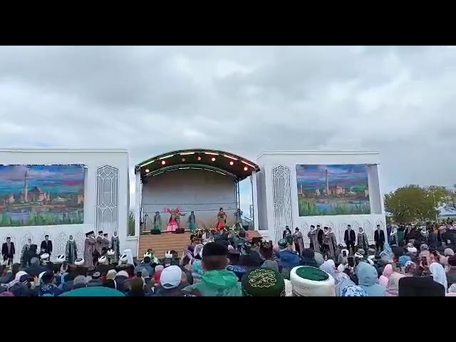 Идел буе Болгарстанында ислам динен рәсми рәвештә кабул итүгә 1100 ел тулу уңаеннан "Изге Болгар җыены"нан бәйрәм чарасы.