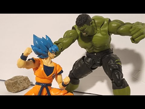 Goku vs Hulk stop motion battle
