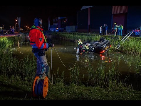 Gewonde nadat Audi te water raakt Honderdland Maasdijk