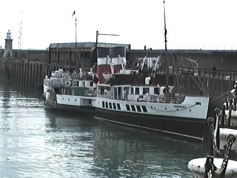 A cruise on P.S. Waverley from Folkestone and Southend-on-Sea to London in September 1994