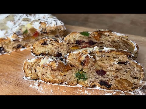 This cupcake will disappear from the table in no time!