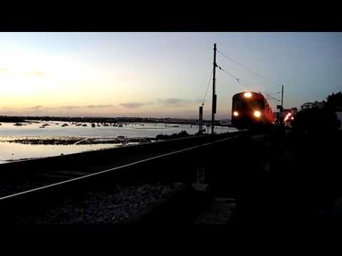 Comboio na ponte da Doca de Faro