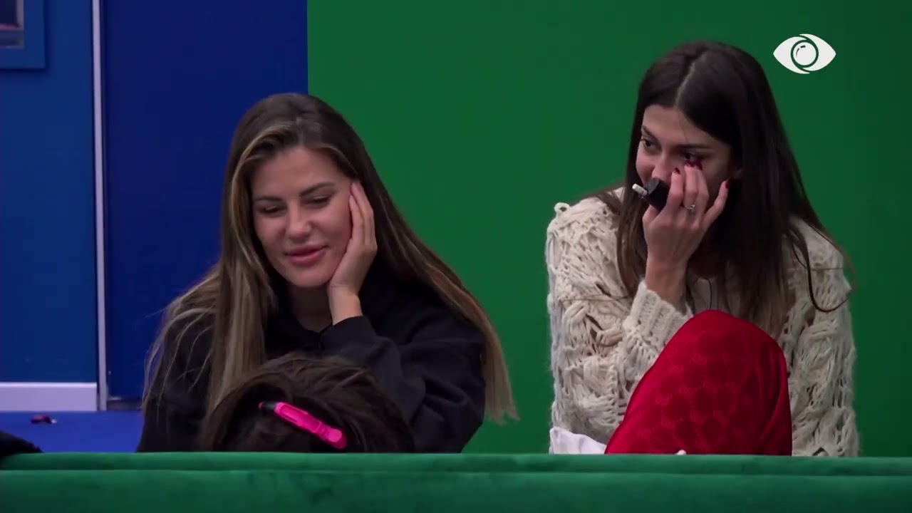 “Teatri me kukulla, ti je dashuria që i shkaktove plagë”/ Valbona-Amberit për Laertin: Më intimidon