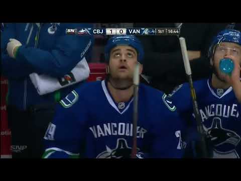 NHL    Nov.22/2013   Columbus Blue Jackets - Vancouver Canucks