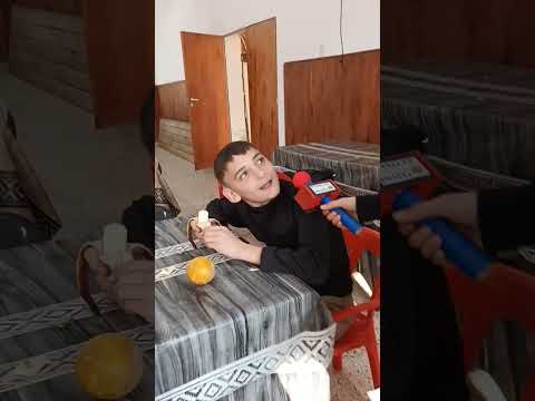 Los Frutásticos