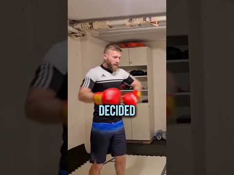 He Challenged His Son To A Sparing Match 😨 (@alinmma12)