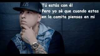Nicky Jam - Piensas En Mi - (Video Lyric/Letra)