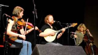 Steve Byrne sings The Norland Wind by Jim Reid @ Ullapool 2010