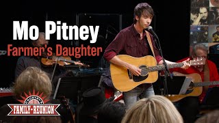 Mo Pitney covers Merle Haggard&#39;s &quot;Farmer&#39;s Daughter&quot;