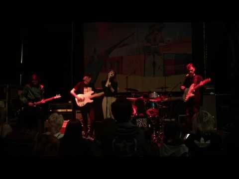 The Sun Days - Get him off your mind (Live in Newcastle)