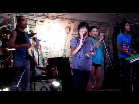 Amazing voice Simply the best!