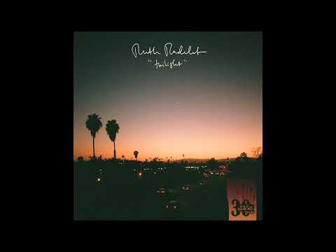 Ruth Radelet - Twilight