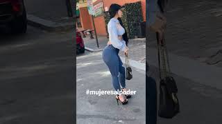 para alegrar el día... #chicas #mujereslindas #mujeresemprendedoras #girl #culonas #sexy #follow