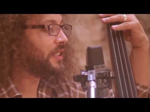 Los Prolijos - No sé si salgo hoy (Pasto Azul)