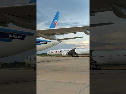 Just👀#airport#spotting#aviation#aviationlovers#boeing#airbus#viral#foryou#avgeek#beautiful#pilot#1m