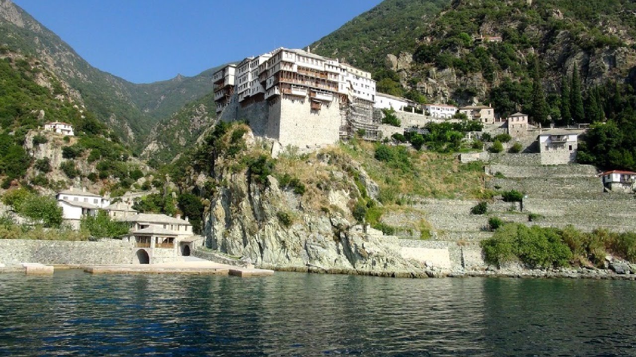 10.8.2021. У 21:30, ВЕЧЕ СА О. ДЕЈАНОМ КРСТИЋЕМ