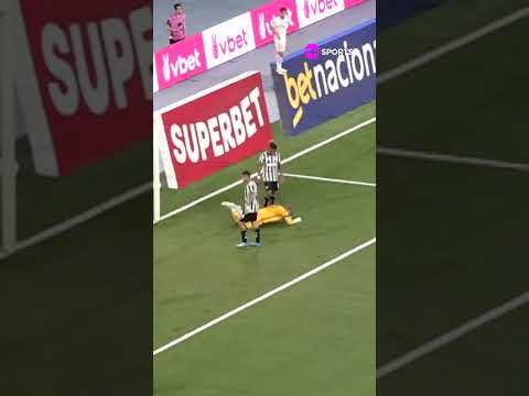 O ZAGUEIRÃO DO FLUMINENSE TÁ JOGANDO MUITO! #shorts