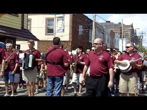 QCTV - 2012 Serenade Edition - QC Running Wild & Witchdoctor.MOV