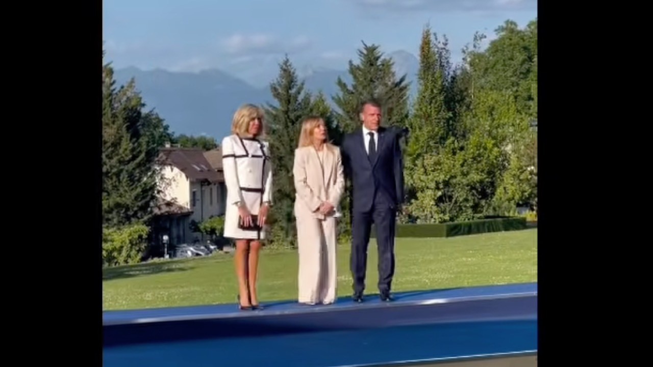 GIORGIA MELONI ARRIVA AL G7 DI EVIAN RICEVUTA DA EMMANUEL MACRON