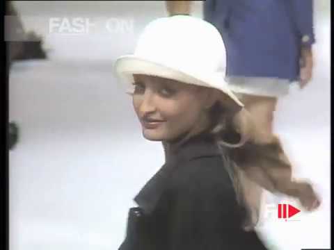"Max Mara" Spring Summer 1995 Milan 1 of 6 pret a porter woman by FashionChannel