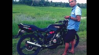 Download lagu Dare' Sikola' 2 hetto//cipt Arisonal.by Antho Mahabrata anak Laponrong riawang. mp3 Download lagu Dare' Sikola' 2 hetto//cipt Arisonal.by Antho Mahabrata anak Laponrong riawang. mp3
