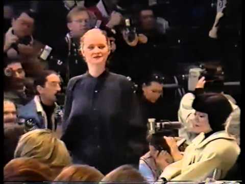 Romeo Gigli Fall/Winter 1990-91 Woman Pret-a-Porter Fashion Show -RARE-