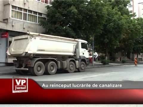 Au reînceput lucrările de canalizare