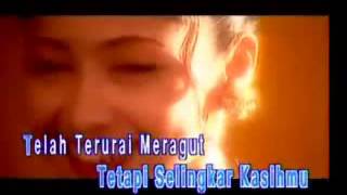 Download lagu Selingkar Kasih - REM mp3 Download lagu Selingkar Kasih - REM mp3