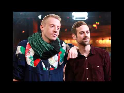 Rune vs Macklemore & Mikael Wills - Calabria Shop (Dee-To Mashup) [FULL Download]