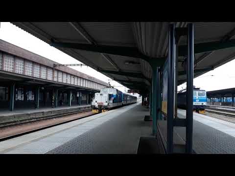 Žehlička 111 019-6 odjíždí na Sp 1840