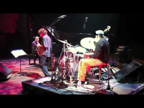 Ignacio Berroa: Montreal Drum Fest 2011