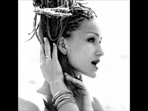 Marika Girlzz feat. Rashidat