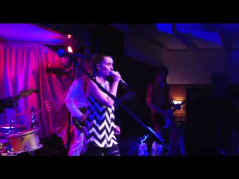 Bob Bongo Starkie and band - The other side