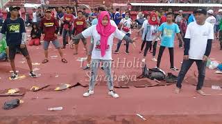 Download lagu New Monata * Via Vallen 'Sloww' live Gor Sidoarjo Cover TemonHolic Surabaya mp3