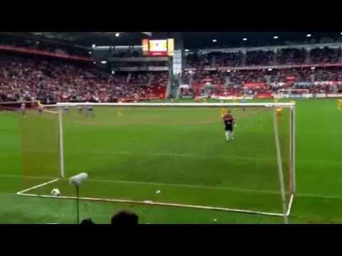 Gol de Jony al Hércules visto desde la grada.