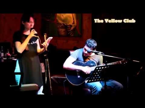 Serata muzicala Yellow Club