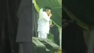 Download lagu KH Rhoma Irama naik panggung langsung nyanyi di Cikepuh Serang mp3 Download lagu KH Rhoma Irama naik panggung langsung nyanyi di Cikepuh Serang mp3