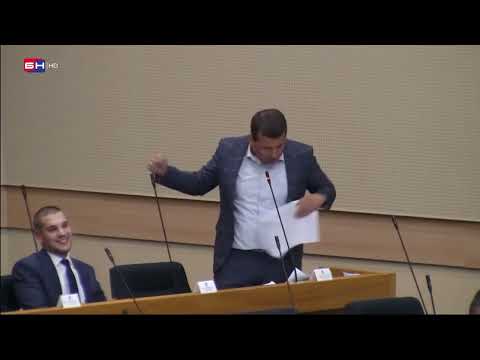 URNEBESNO -Zoro umij se ladnom vodom, nemamo novce za CT a za Igokeu i profi sport bacamo 42 miliona