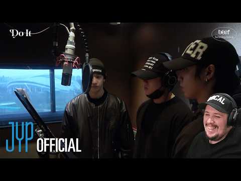 Stray Kids 'DO IT' Recording Scene: Espy Reacts Sparks Fan Excitement